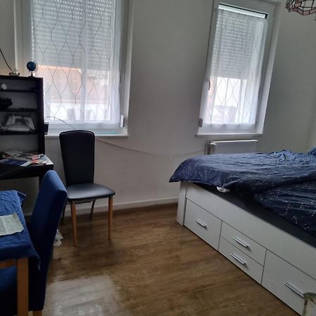 Charmantes helles Zimmer zentrumnah und naturnah Göppingen Exterior foto